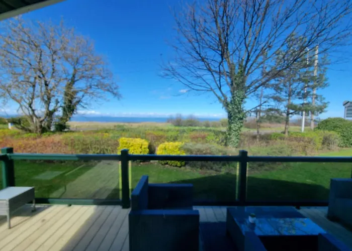 Sea Views, Fabulous Modern Lodge
