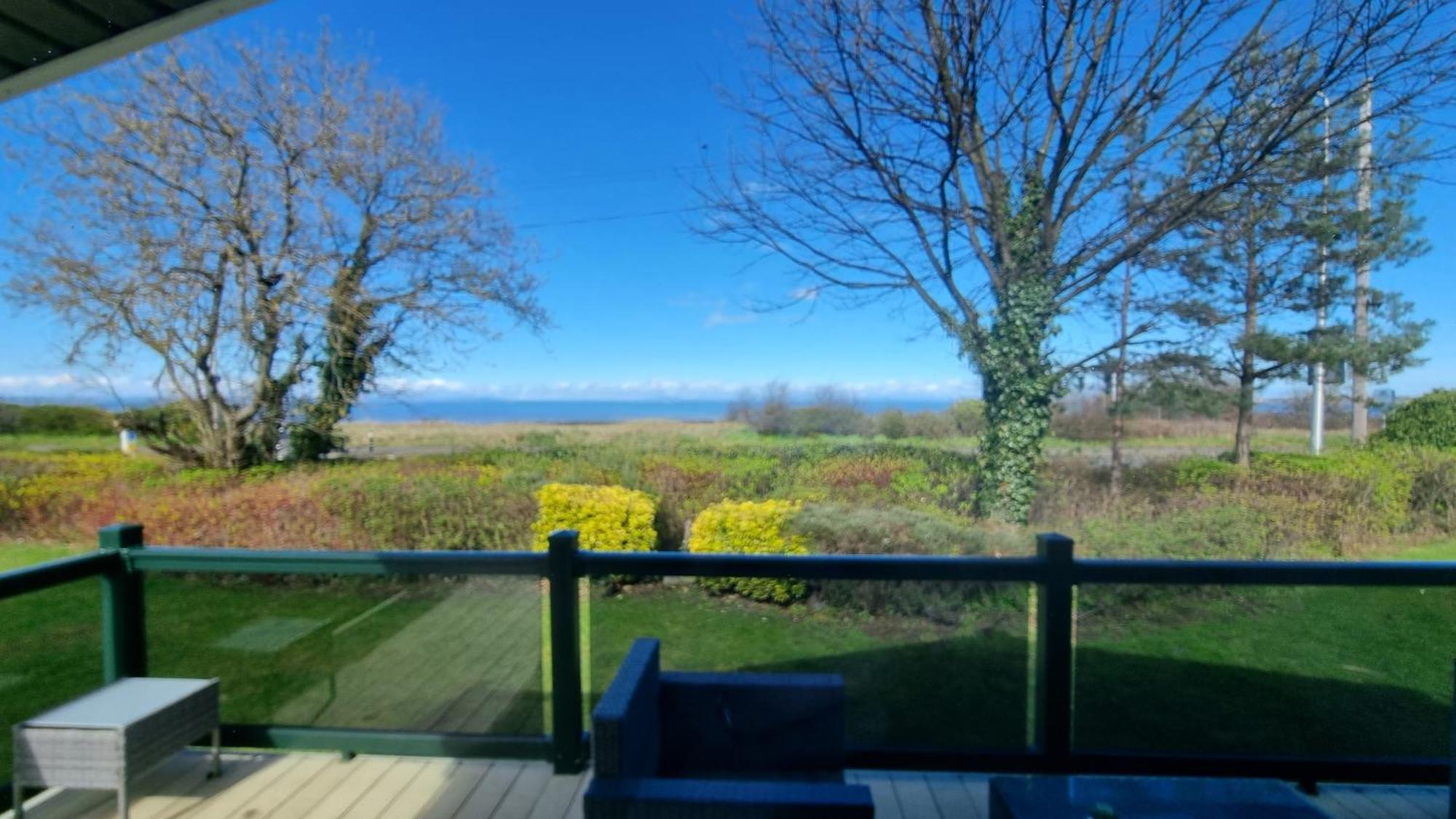 Sea Views, Fabulous Modern *
